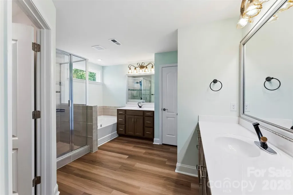 1318 Poppy Way Matthews NC 28104