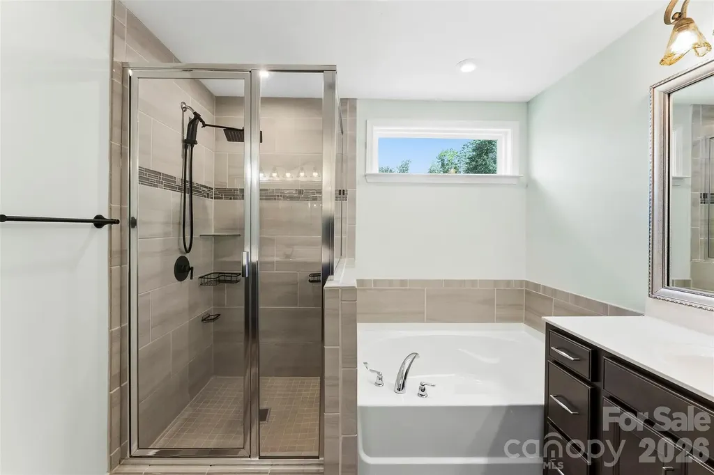 1318 Poppy Way Matthews NC 28104