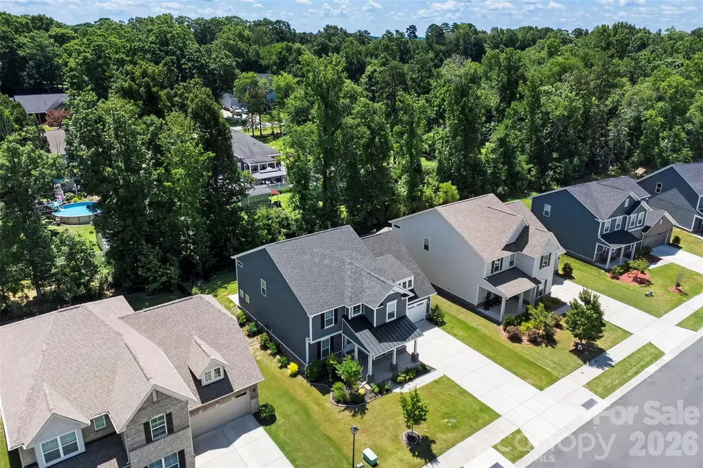 1318 Poppy Way Matthews NC 28104