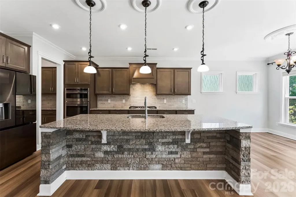 1318 Poppy Way Matthews NC 28104