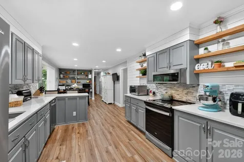 1172 Rainbow Circle Catawba SC 29704