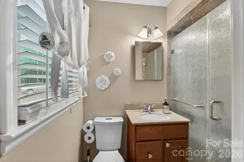 1172 Rainbow Circle Catawba SC 29704