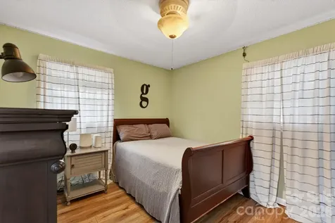 1172 Rainbow Circle Catawba SC 29704