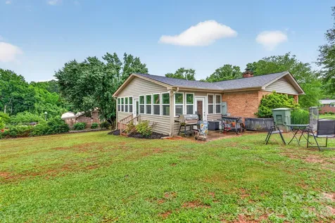 1172 Rainbow Circle Catawba SC 29704