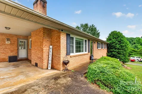 1172 Rainbow Circle Catawba SC 29704