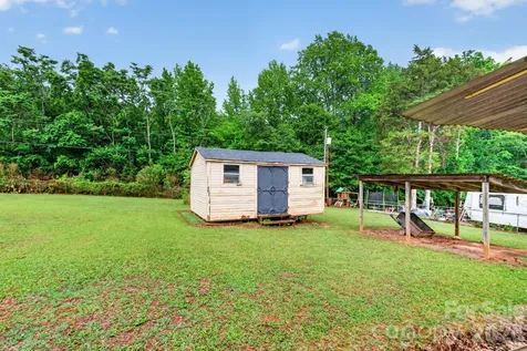 1172 Rainbow Circle Catawba SC 29704