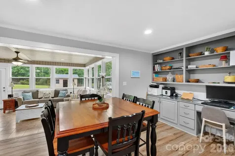 1172 Rainbow Circle Catawba SC 29704