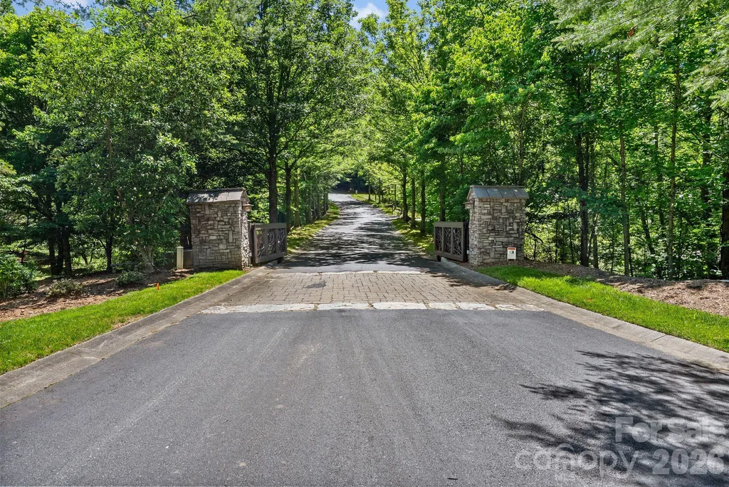 472 Mills River Way Horse Shoe NC 28742