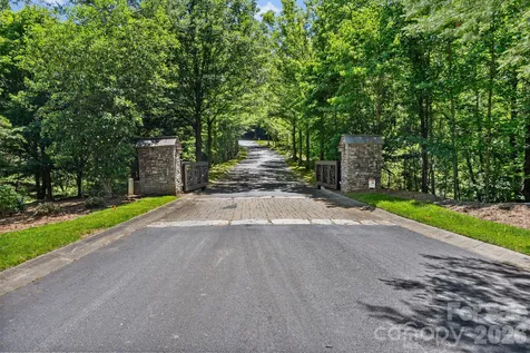 472 Mills River Way Horse Shoe NC 28742