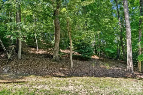 472 Mills River Way Horse Shoe NC 28742