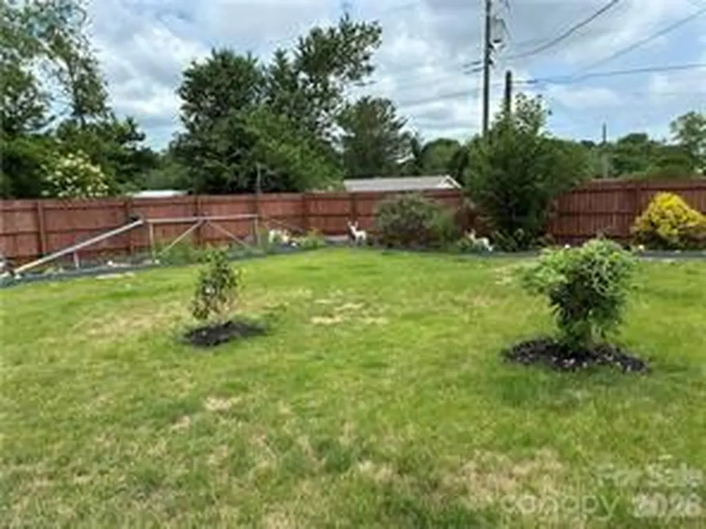 4685 Rock Creek Road Hayes NC 28635