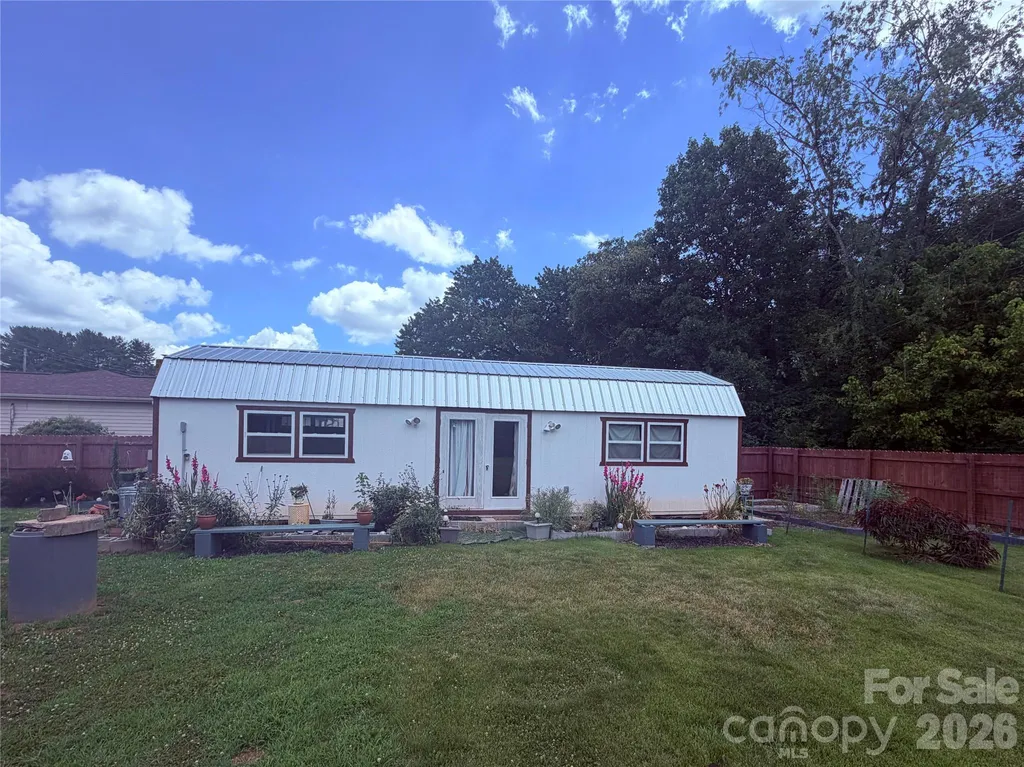 4685 Rock Creek Road Hayes NC 28635