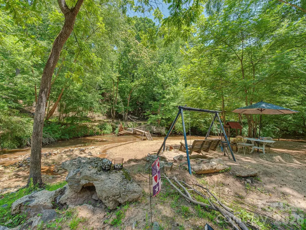 3901 Hickory Highway Statesville NC 28677