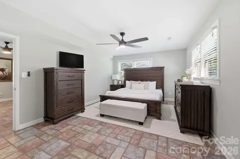6621 Fair Lawn Road Charlotte NC 28215