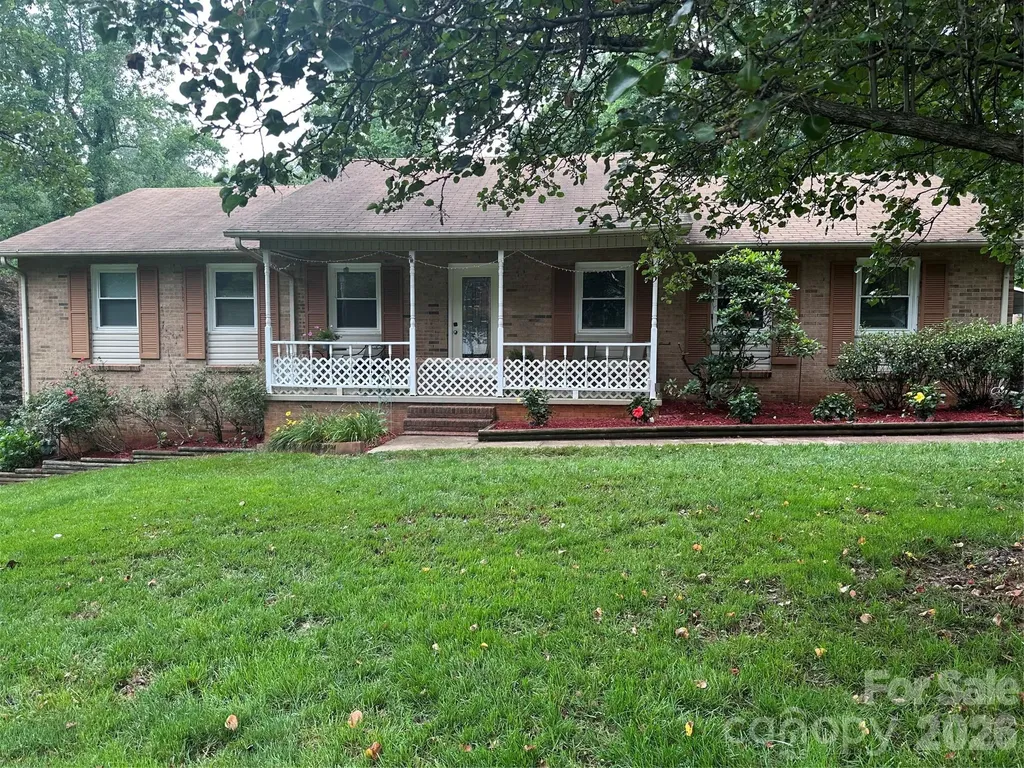 523 Boxwood Street Hudson NC 38638