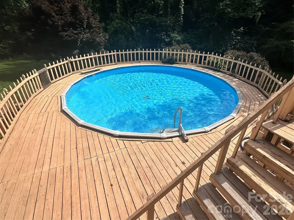 523 Boxwood Street Hudson NC 38638