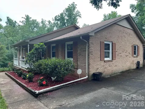 523 Boxwood Street Hudson NC 38638