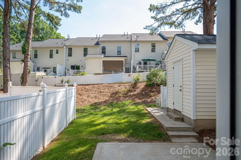 1091 Cramerton Village Drive Cramerton NC 28032