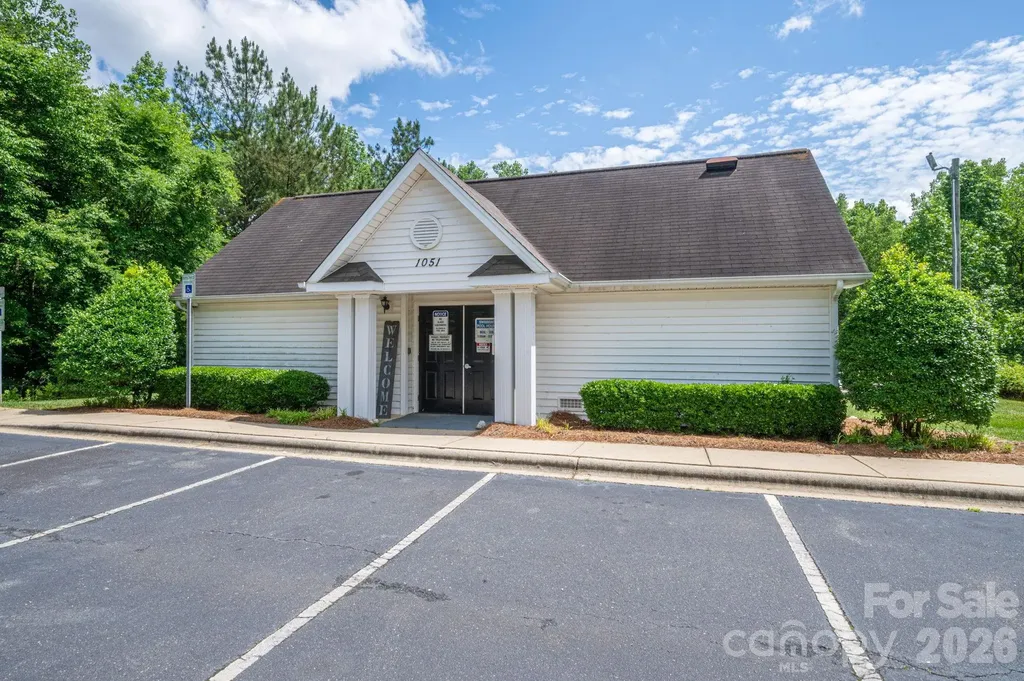 1091 Cramerton Village Drive Cramerton NC 28032