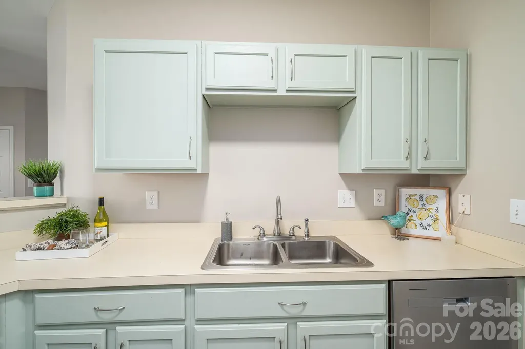1091 Cramerton Village Drive Cramerton NC 28032