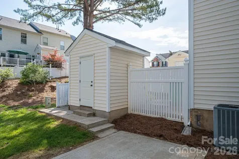 1091 Cramerton Village Drive Cramerton NC 28032