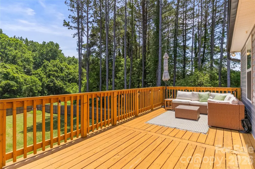 2412 Mintew Circle Lincolnton NC 28092