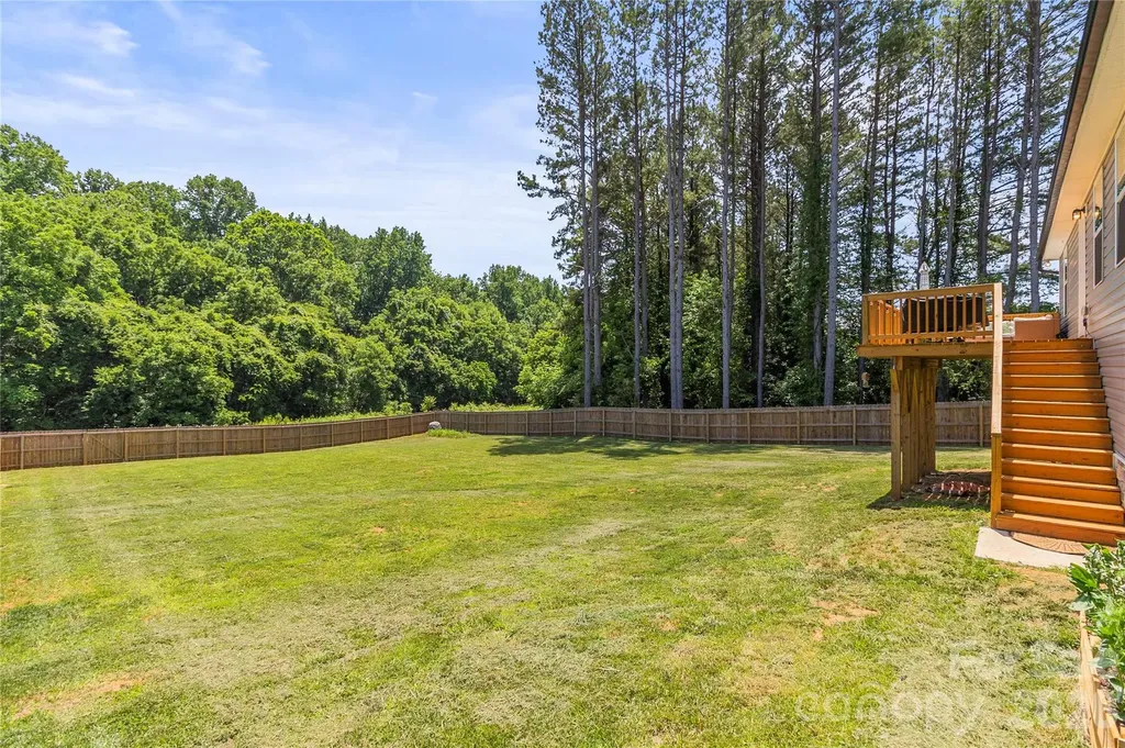 2412 Mintew Circle Lincolnton NC 28092