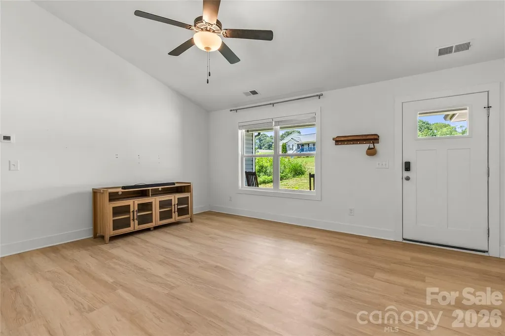 2412 Mintew Circle Lincolnton NC 28092