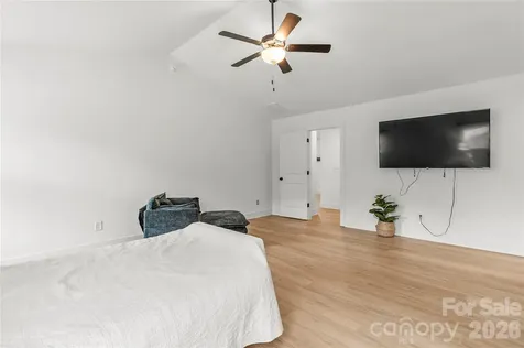 2412 Mintew Circle Lincolnton NC 28092