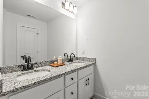 2412 Mintew Circle Lincolnton NC 28092