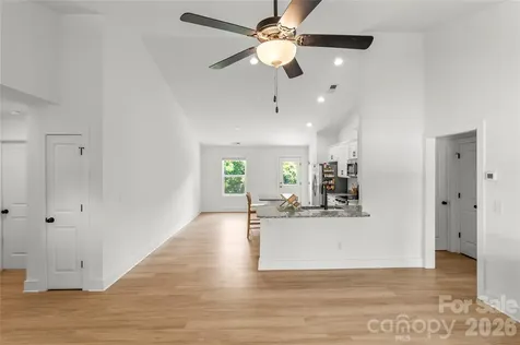 2412 Mintew Circle Lincolnton NC 28092