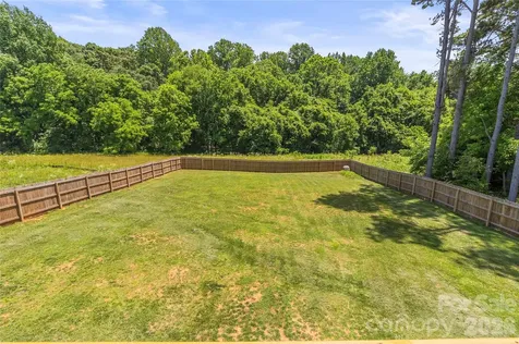 2412 Mintew Circle Lincolnton NC 28092