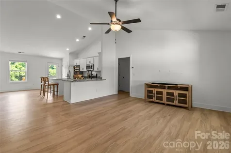 2412 Mintew Circle Lincolnton NC 28092