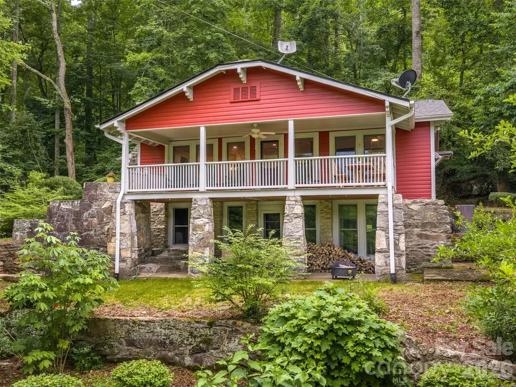 206 Chestnut Hill Road Gerton NC 28735