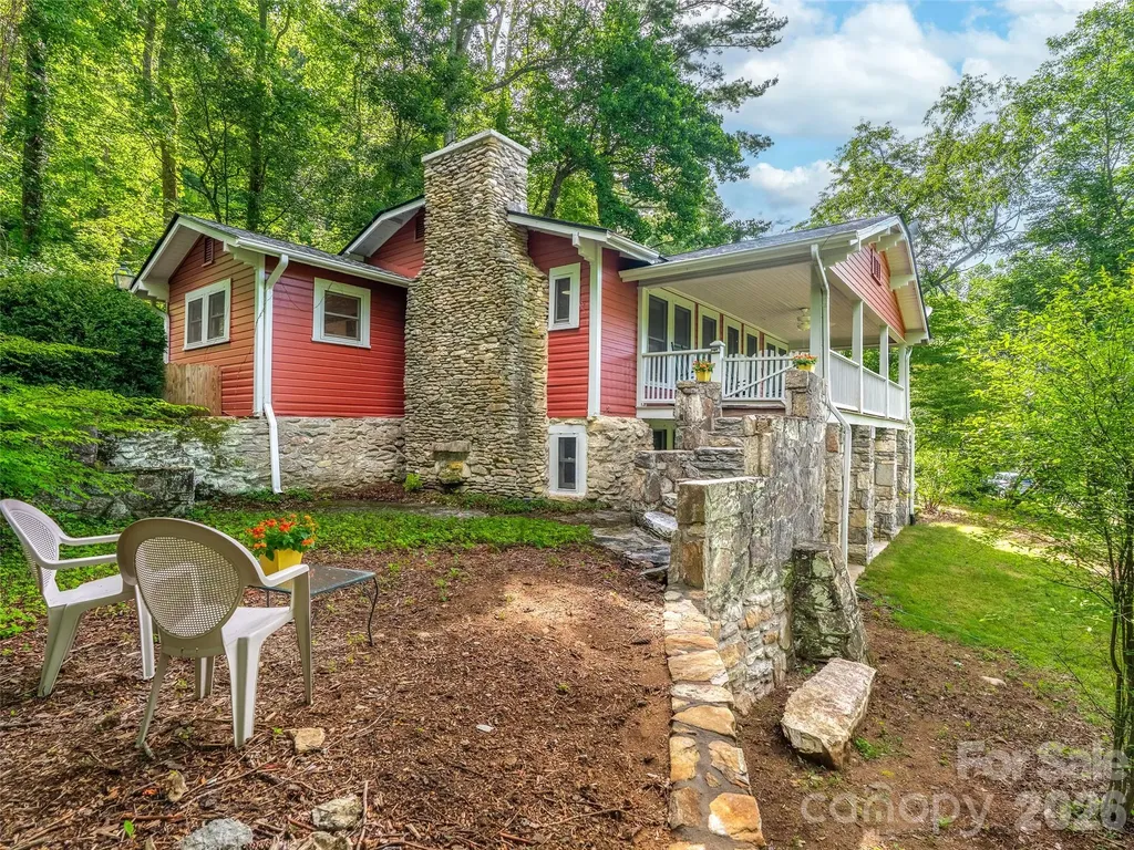 206 Chestnut Hill Road Gerton NC 28735