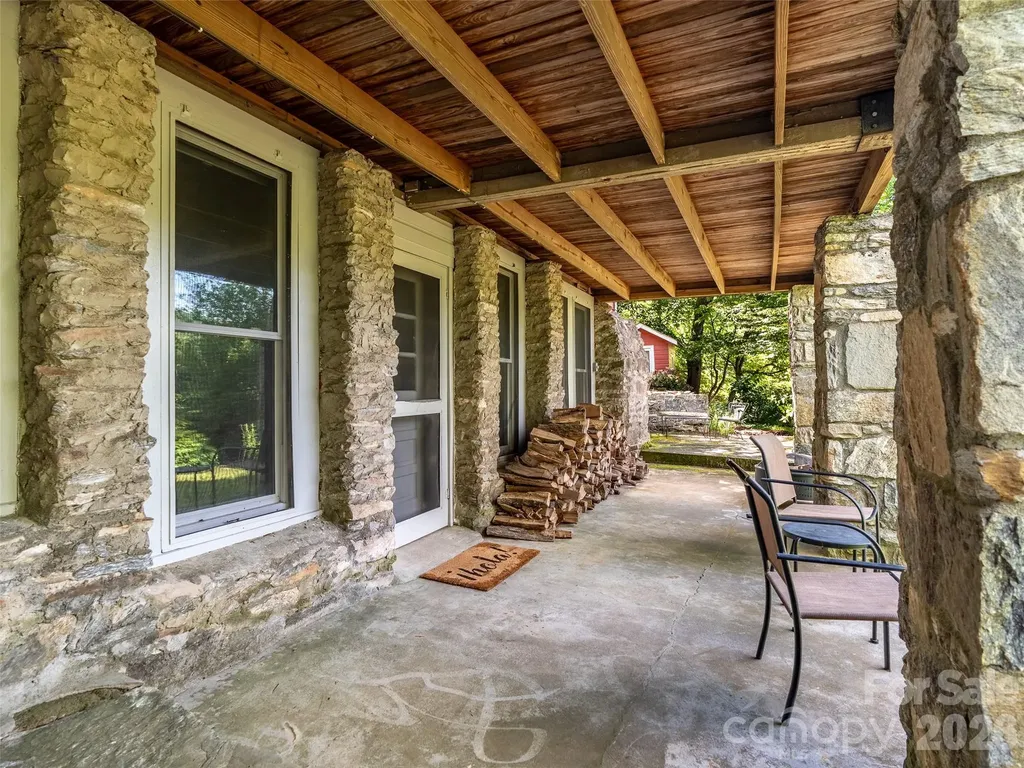 206 Chestnut Hill Road Gerton NC 28735