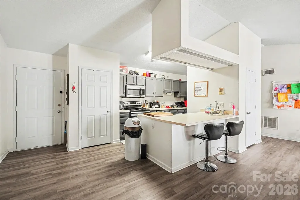 6223 Rosecroft Drive Charlotte NC 28215
