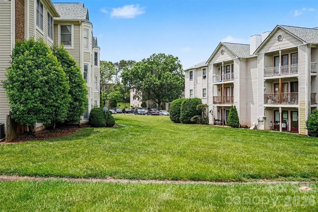 6223 Rosecroft Drive Charlotte NC 28215