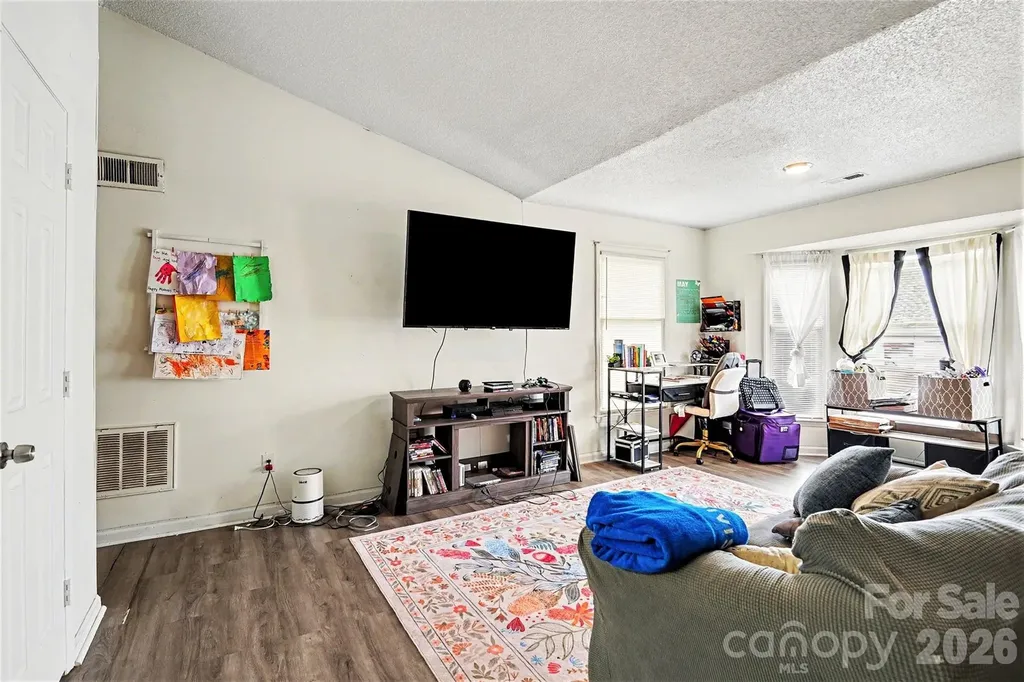 6223 Rosecroft Drive Charlotte NC 28215