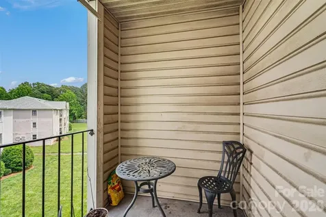 6223 Rosecroft Drive Charlotte NC 28215