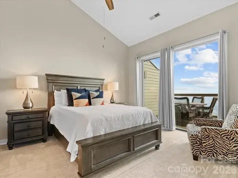 30 Club Villa Court Burnsville NC 28714