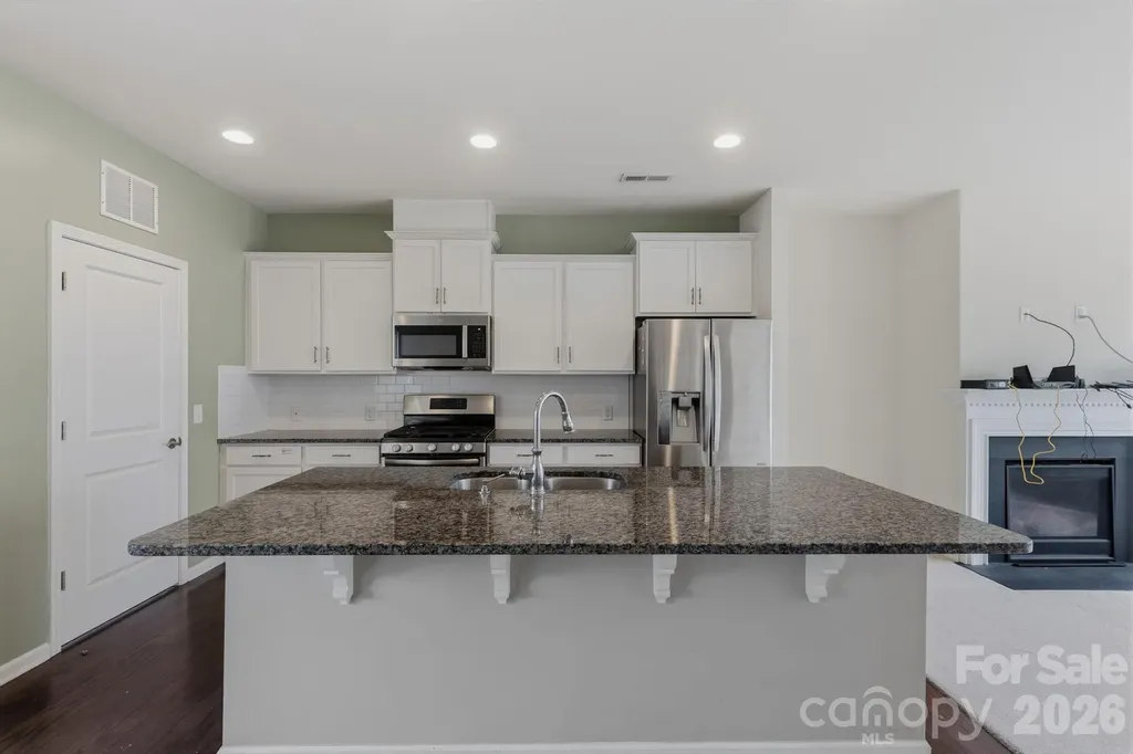 1502 Sharon Road W Charlotte NC 28210