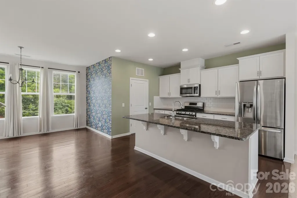 1502 Sharon Road W Charlotte NC 28210