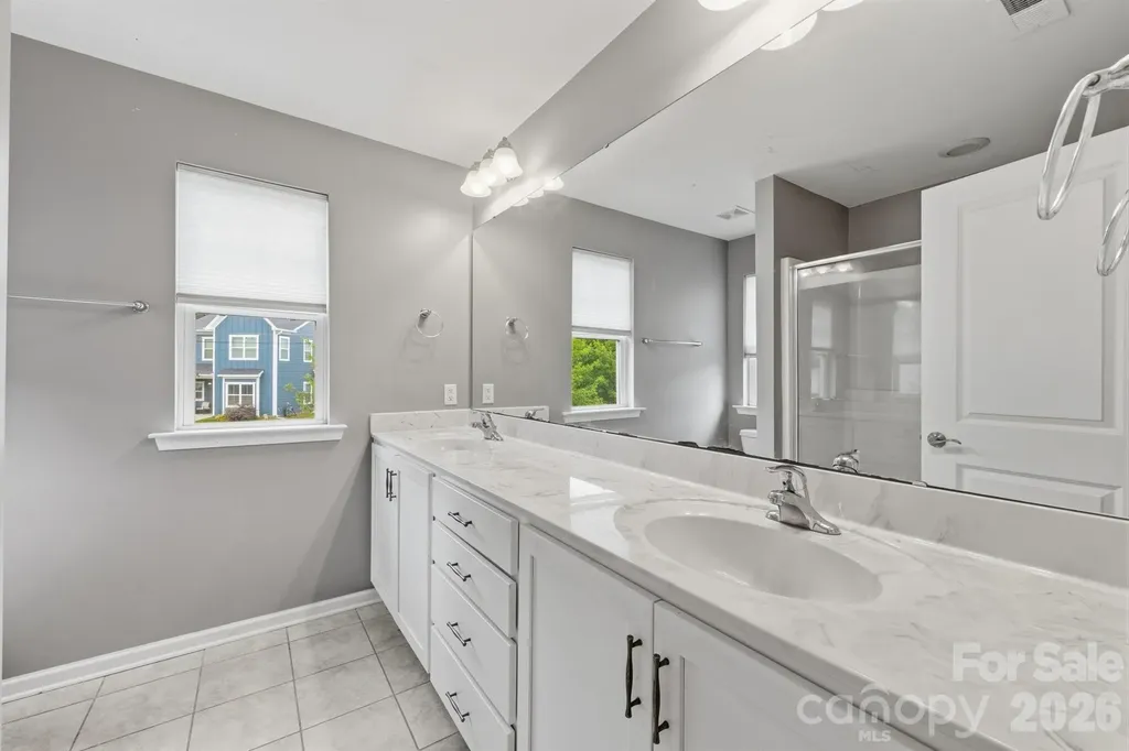 1502 Sharon Road W Charlotte NC 28210