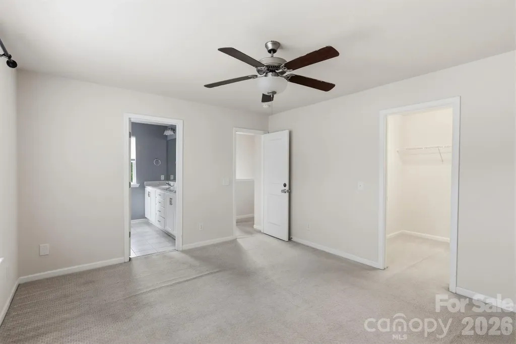 1502 Sharon Road W Charlotte NC 28210