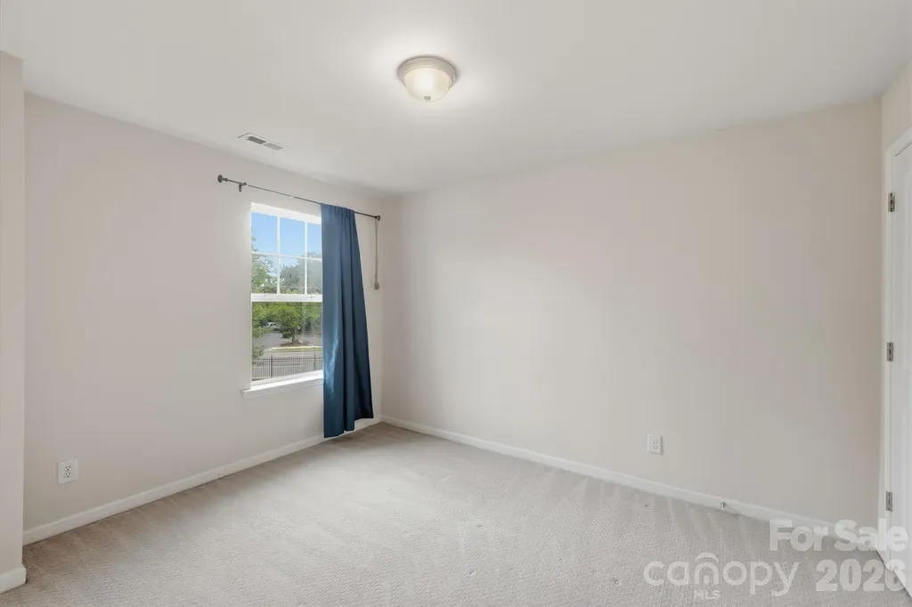 1502 Sharon Road W Charlotte NC 28210