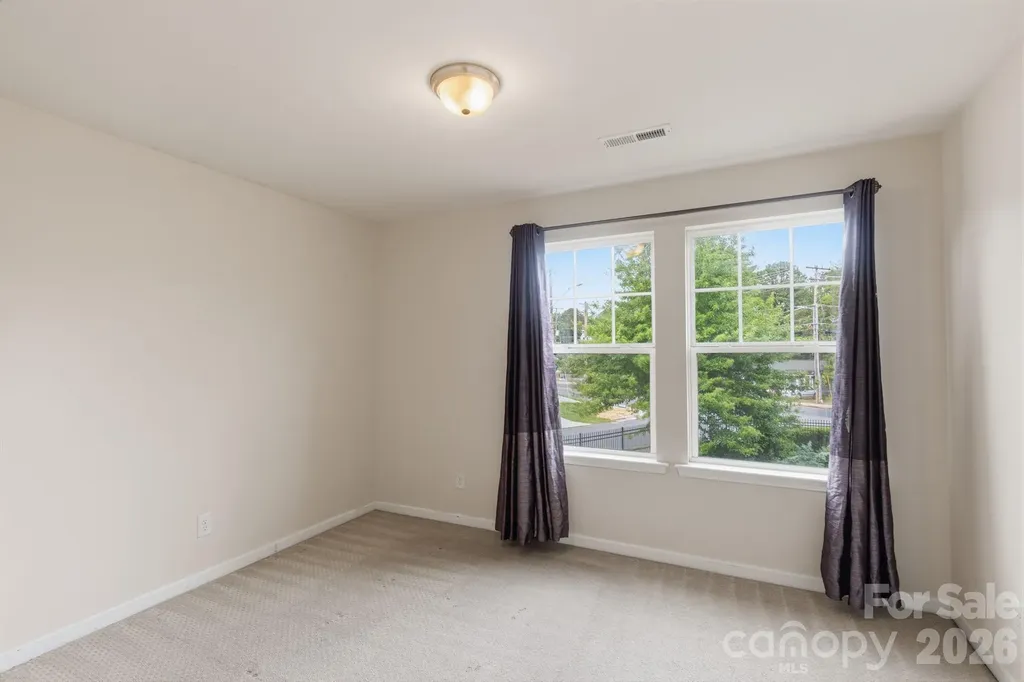 1502 Sharon Road W Charlotte NC 28210