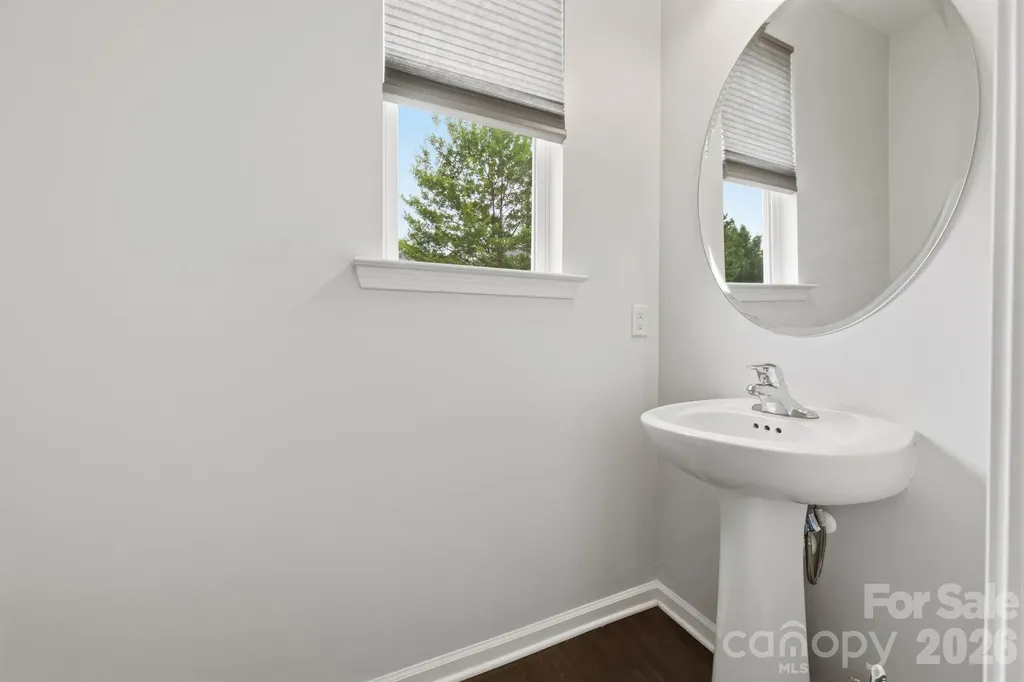 1502 Sharon Road W Charlotte NC 28210