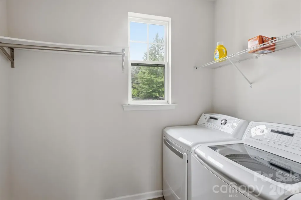1502 Sharon Road W Charlotte NC 28210