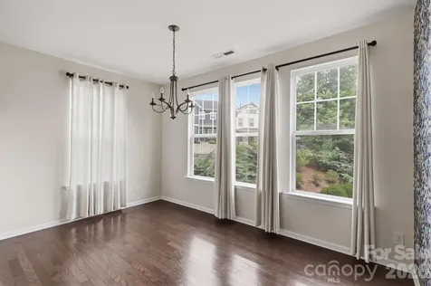 1502 Sharon Road W Charlotte NC 28210